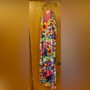 Flowery pattern maxi dress
